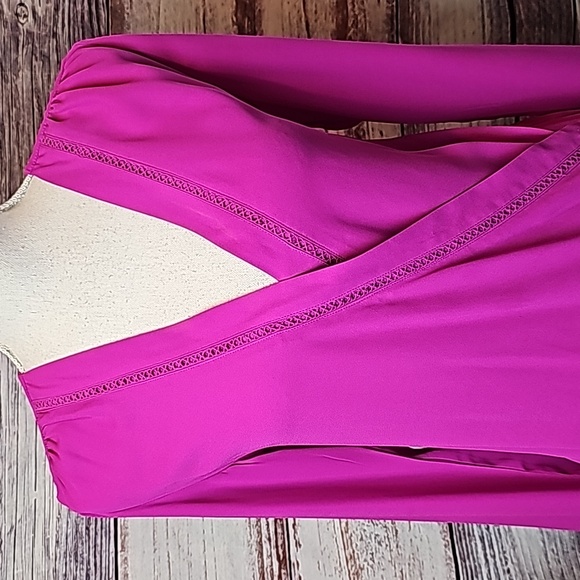 INC INTERNATIONAL CONCEPTS FUCHSIA LONG SLEEVE V NECK CROSSOVER BLOUSE - Picture 2 of 14